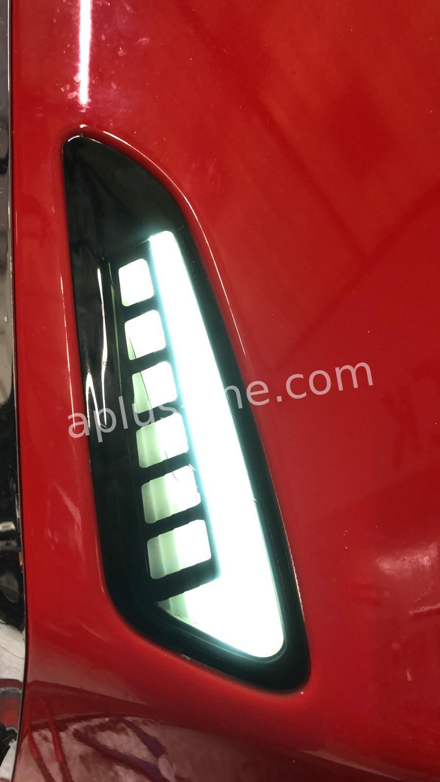 Knipperlichtset voorkant Vespa Sprint - Primavera. Aplus smoke tube met dagrijverlichting en weglopend matrix effect, Audi style.