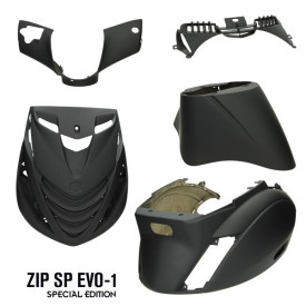 evo-1-kappenset-piaggio-zip-sp-mat-zwart